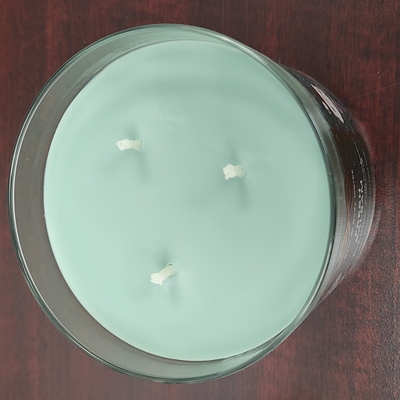 Bath & Body Works THE PERFECT CHRISTMAS & FRESH BALSAM 3 Wick Candle Bundle - Picture 7 of 9